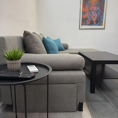 Daire Square 02 - 2 Min To Macedonia Square, Free Parking *
